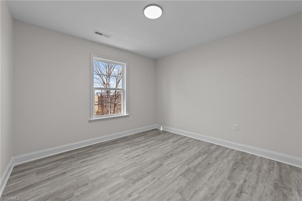 1607 Walnut Street