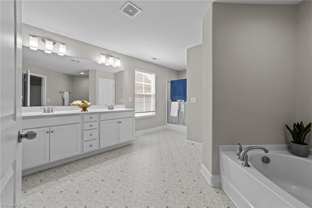 5638 Edgartown Street