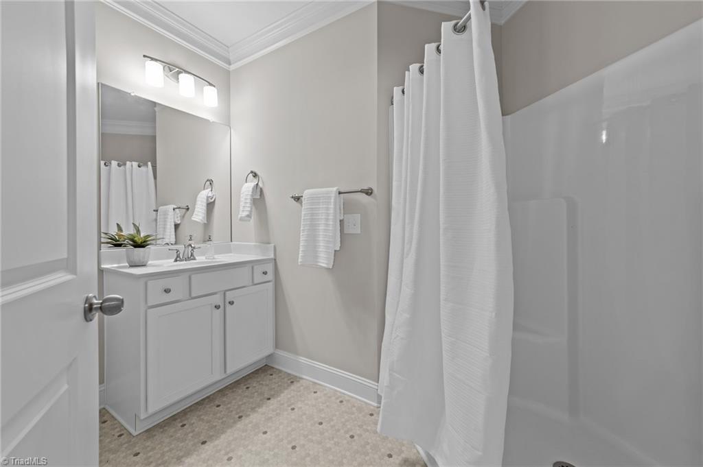 5638 Edgartown Street