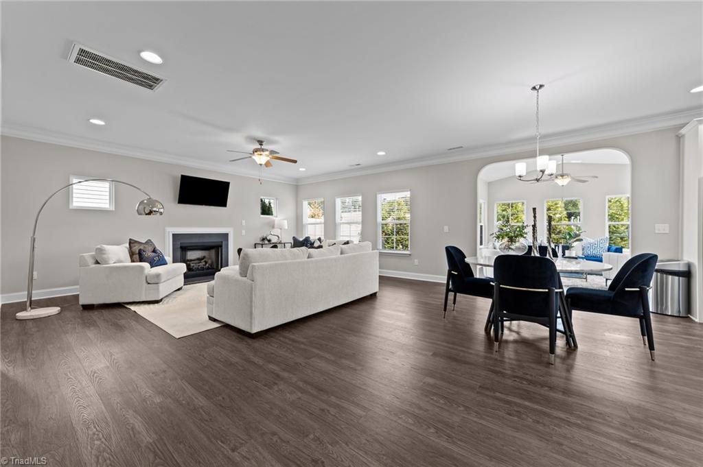 5638 Edgartown Street