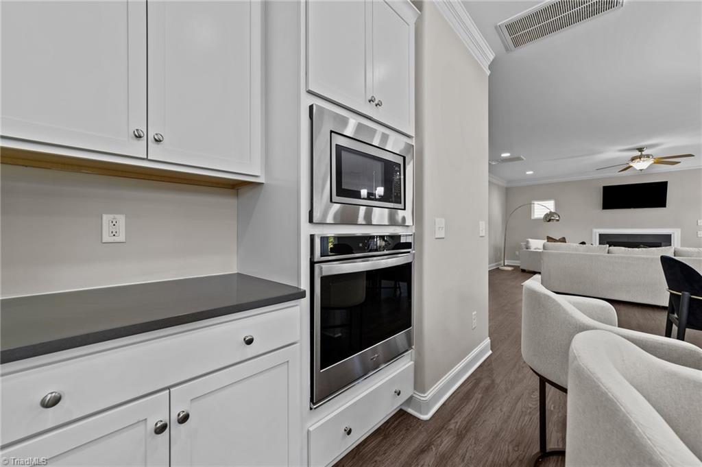 5638 Edgartown Street