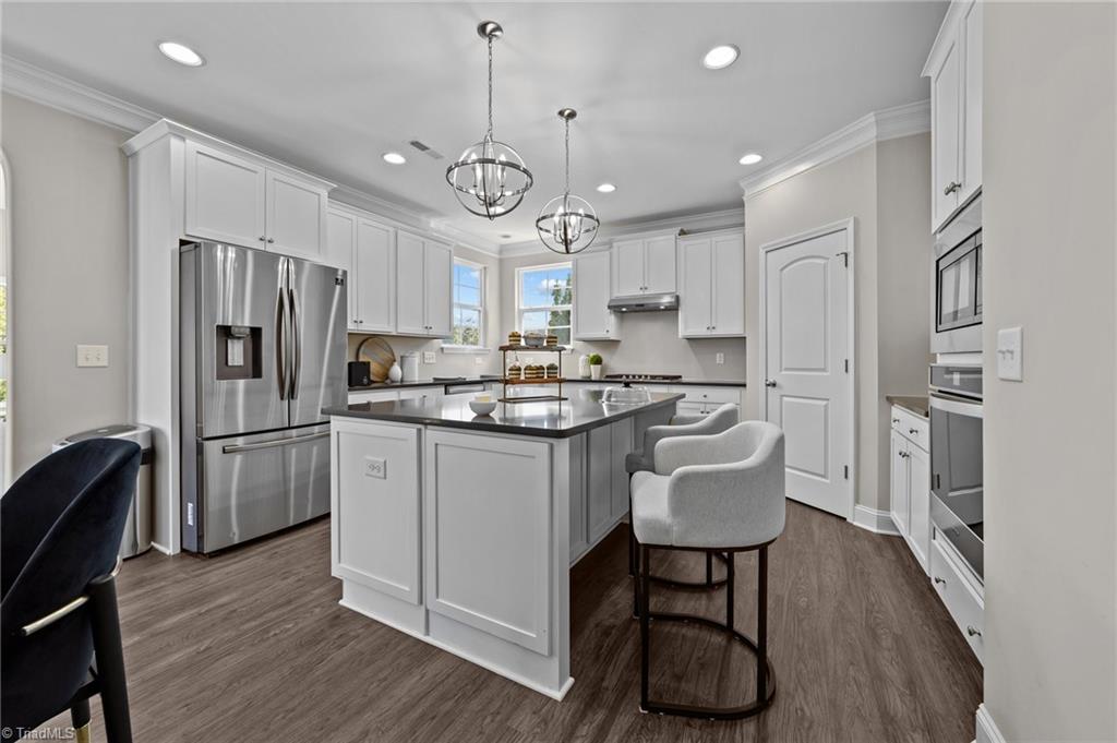 5638 Edgartown Street