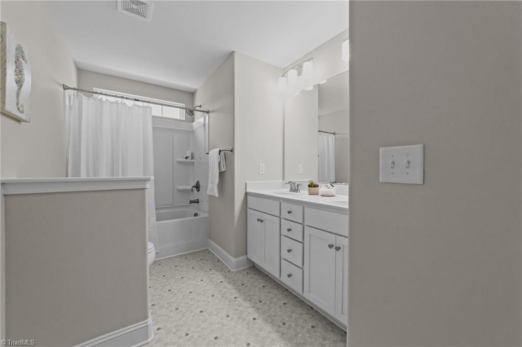 5638 Edgartown Street