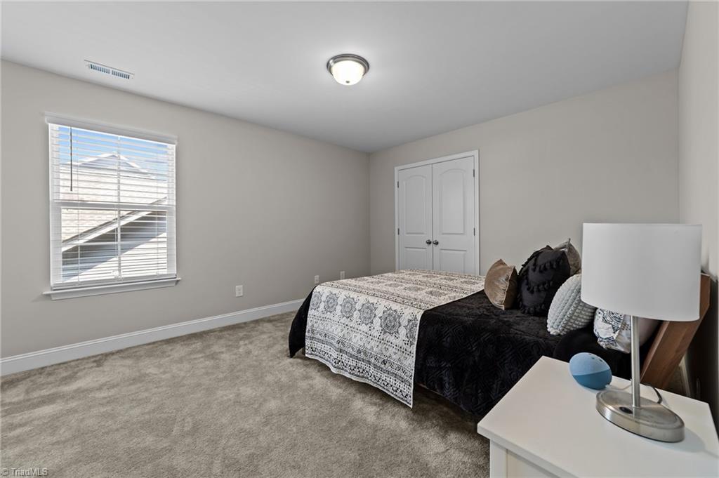 5638 Edgartown Street