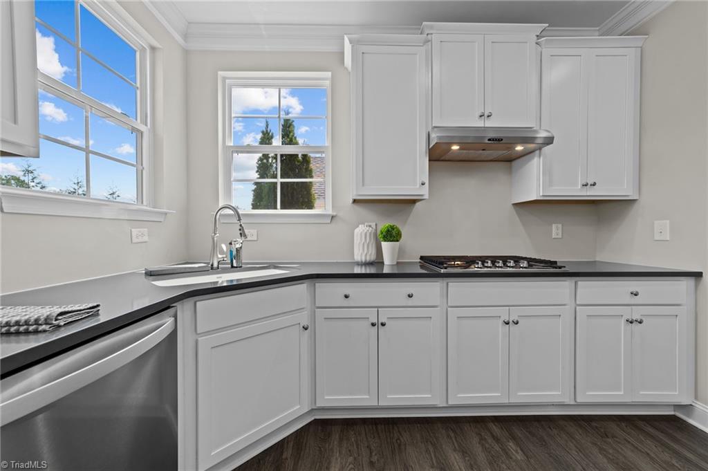 5638 Edgartown Street