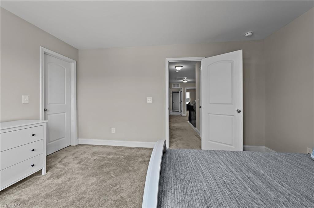 5638 Edgartown Street