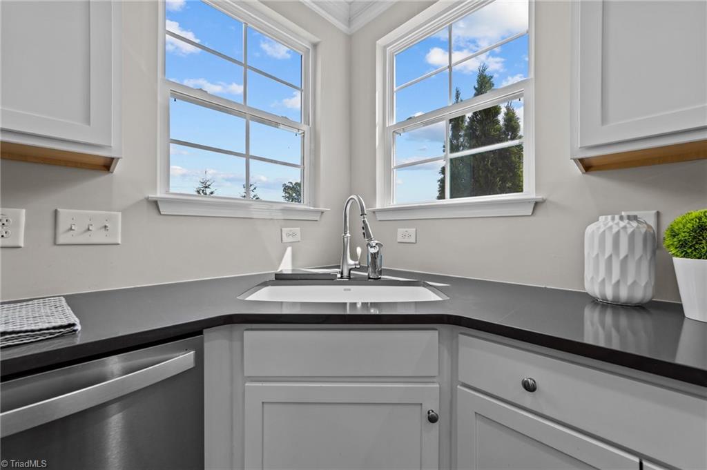 5638 Edgartown Street