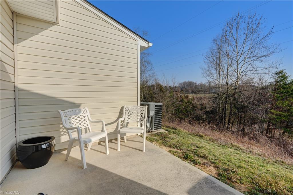 447 Sandybrooke Drive