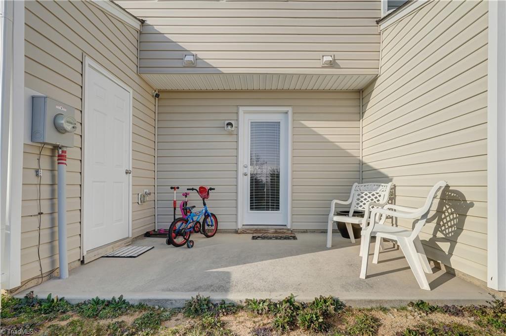 447 Sandybrooke Drive