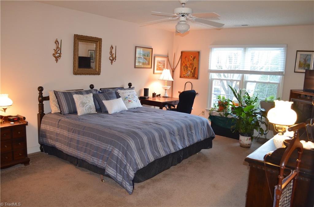 33 Cedar Knoll Drive