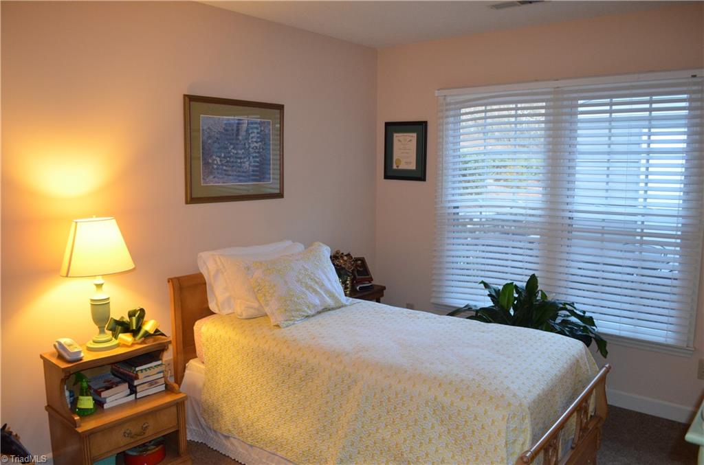 33 Cedar Knoll Drive
