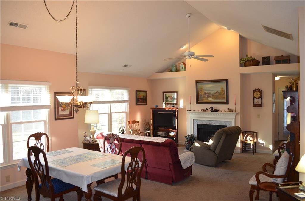33 Cedar Knoll Drive