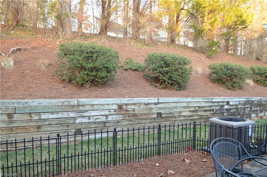 33 Cedar Knoll Drive
