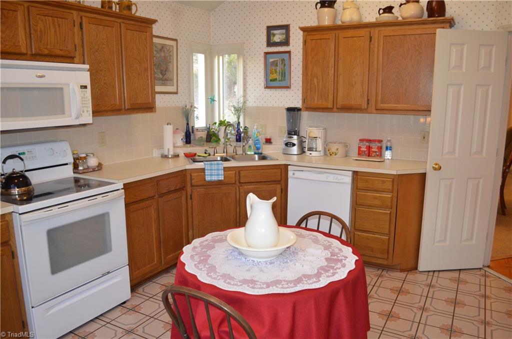 33 Cedar Knoll Drive
