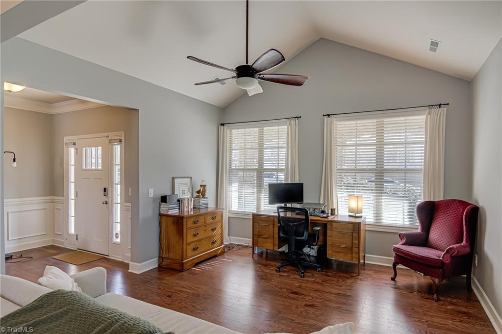 3 Harbor Glen Court