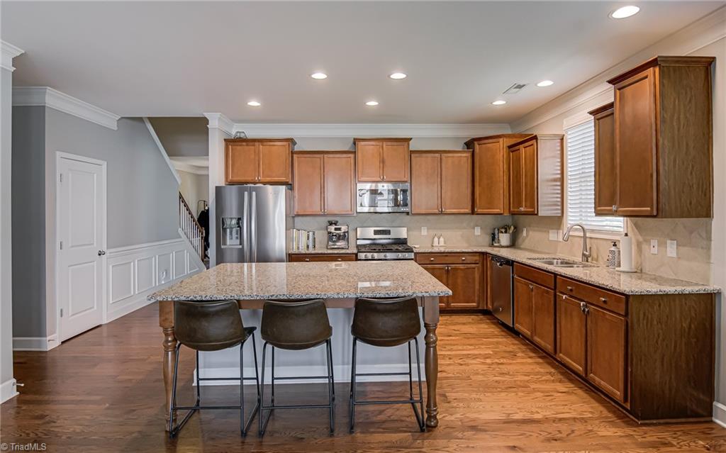3 Harbor Glen Court