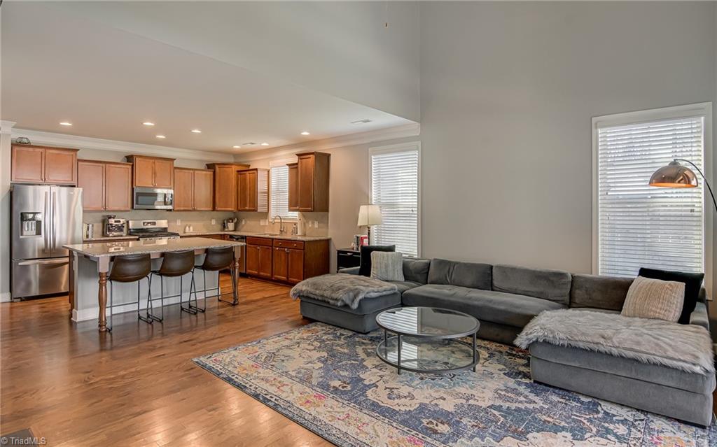 3 Harbor Glen Court