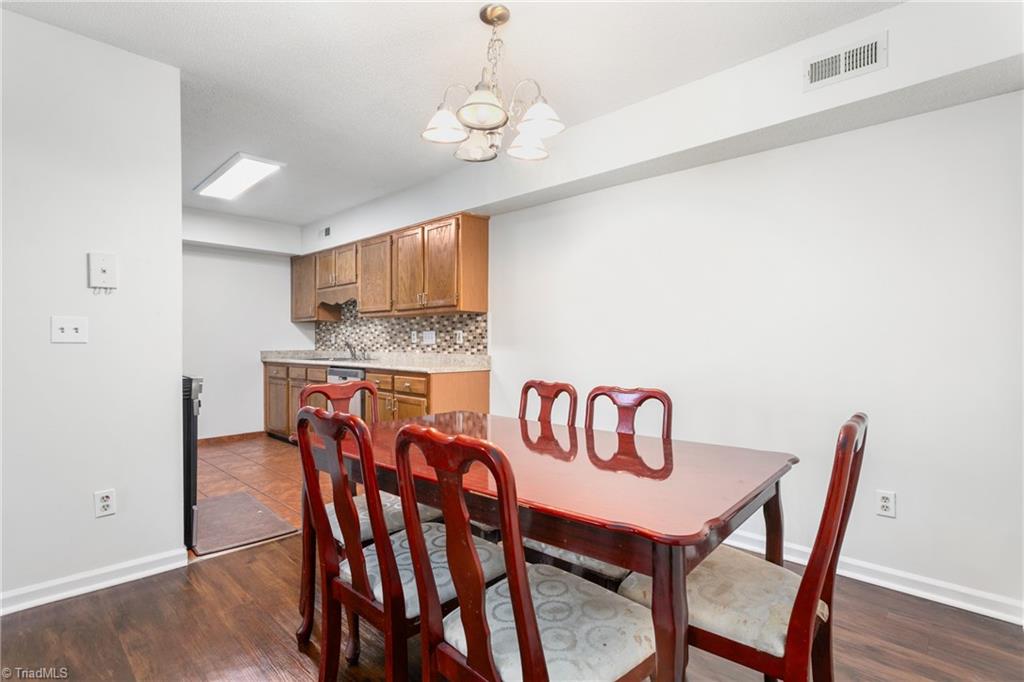 7121 W Friendly Avenue # D