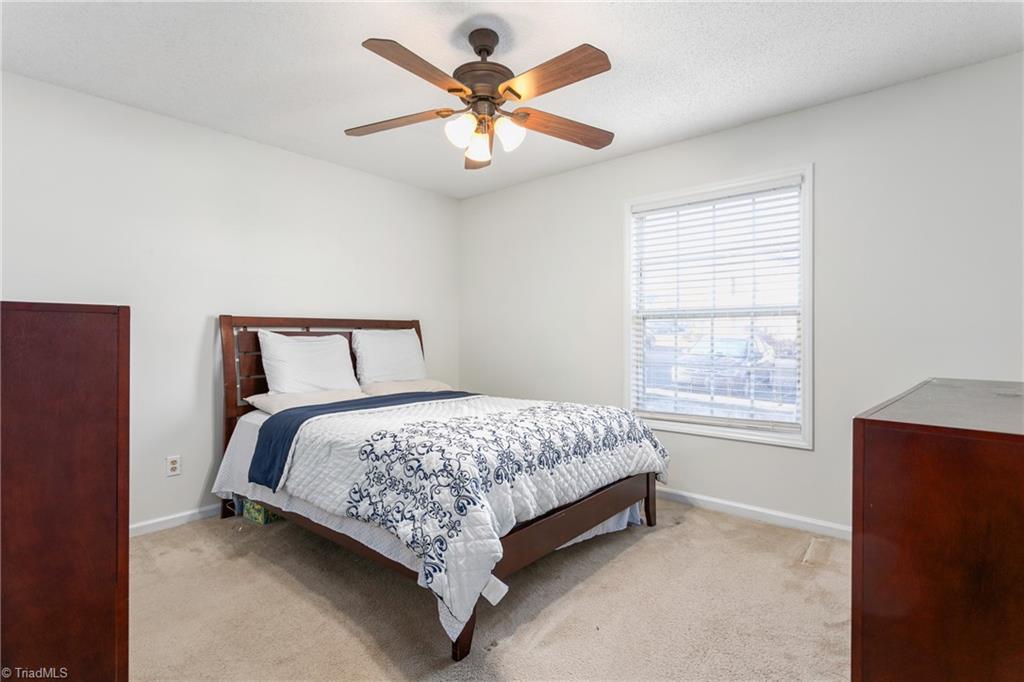 7121 W Friendly Avenue # D