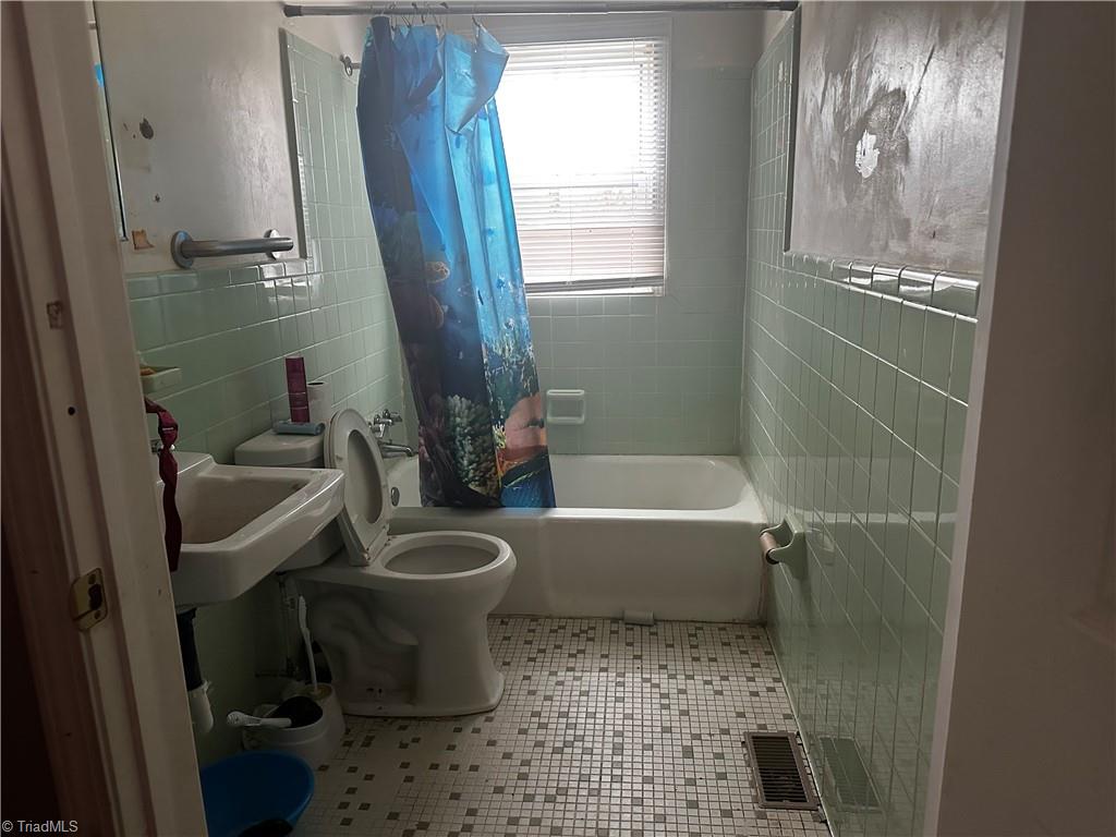 1701 Franklin Avenue