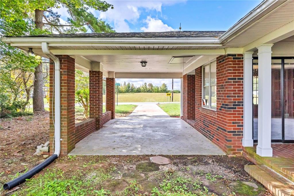 8192 US Highway 158 W