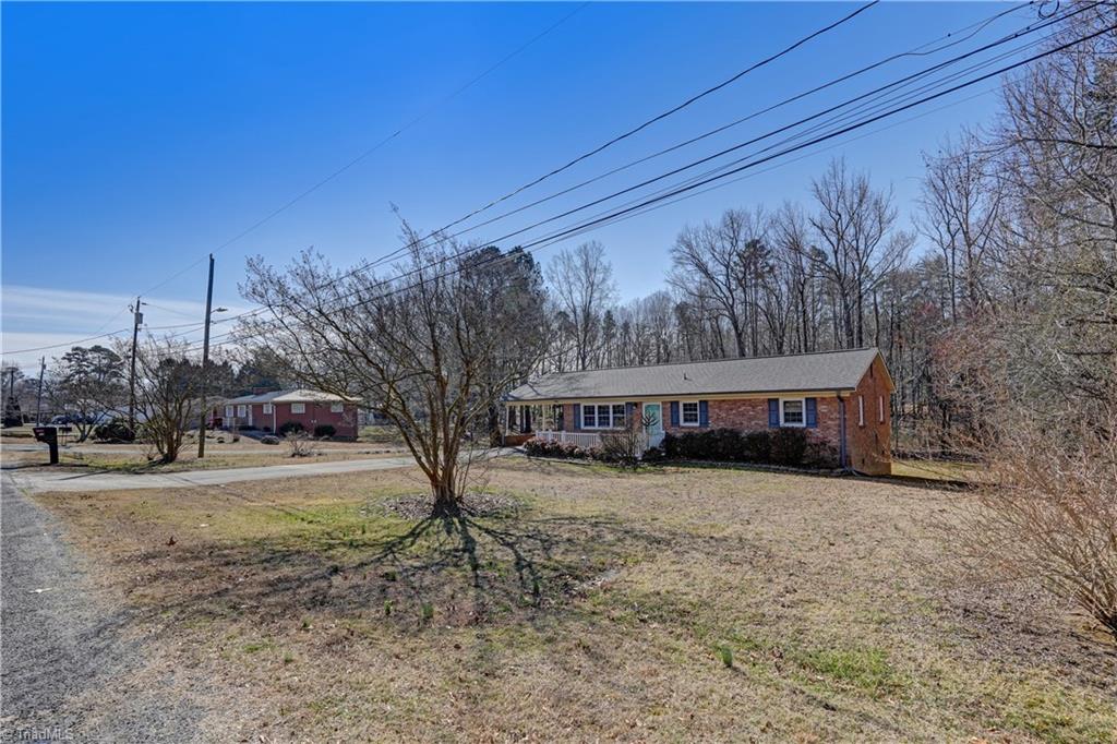201 W Thomas Drive
