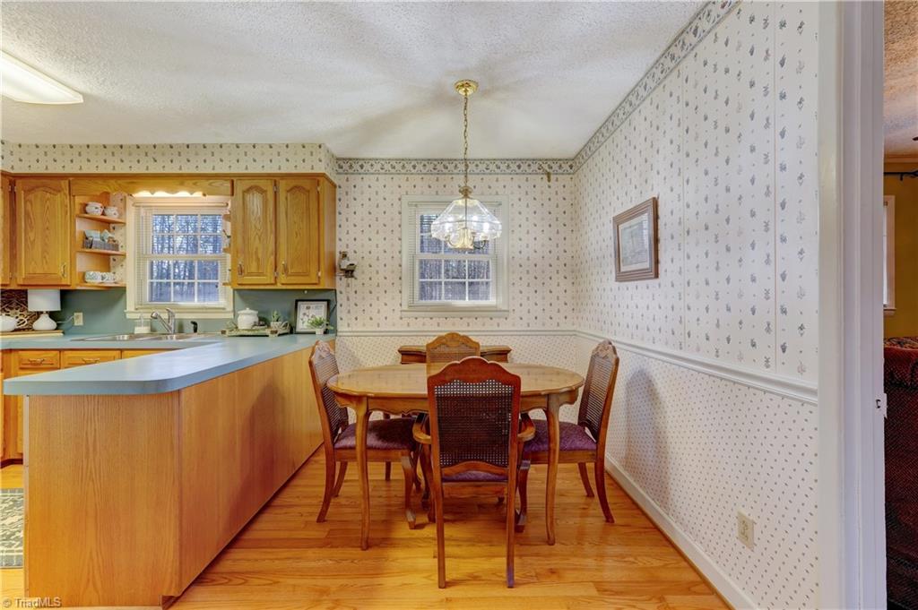 201 W Thomas Drive