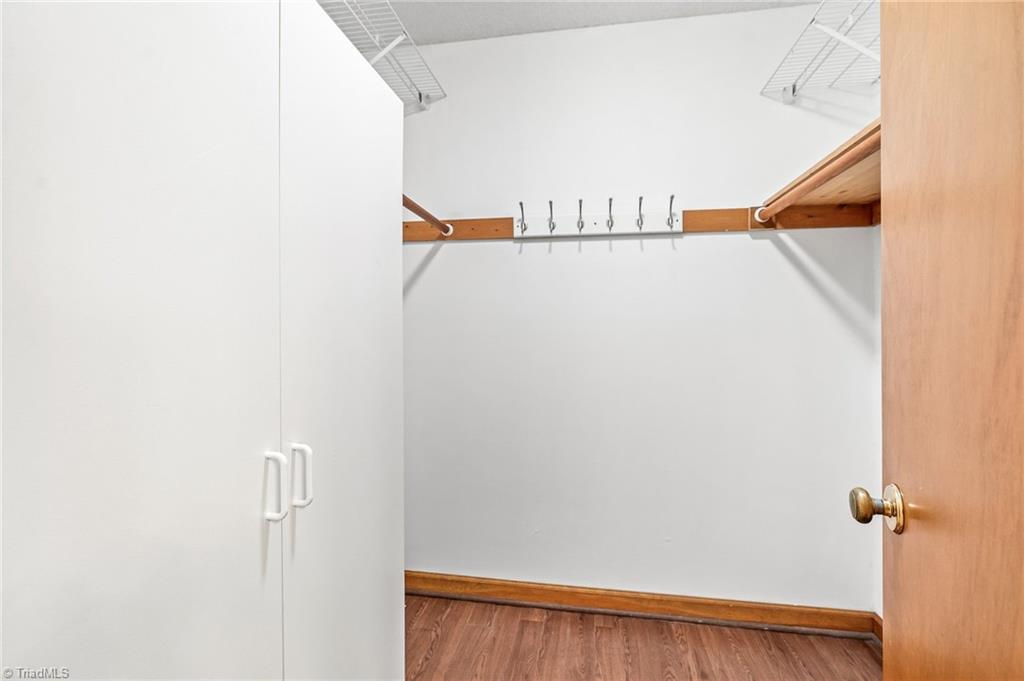 1760 Round Hill Circle