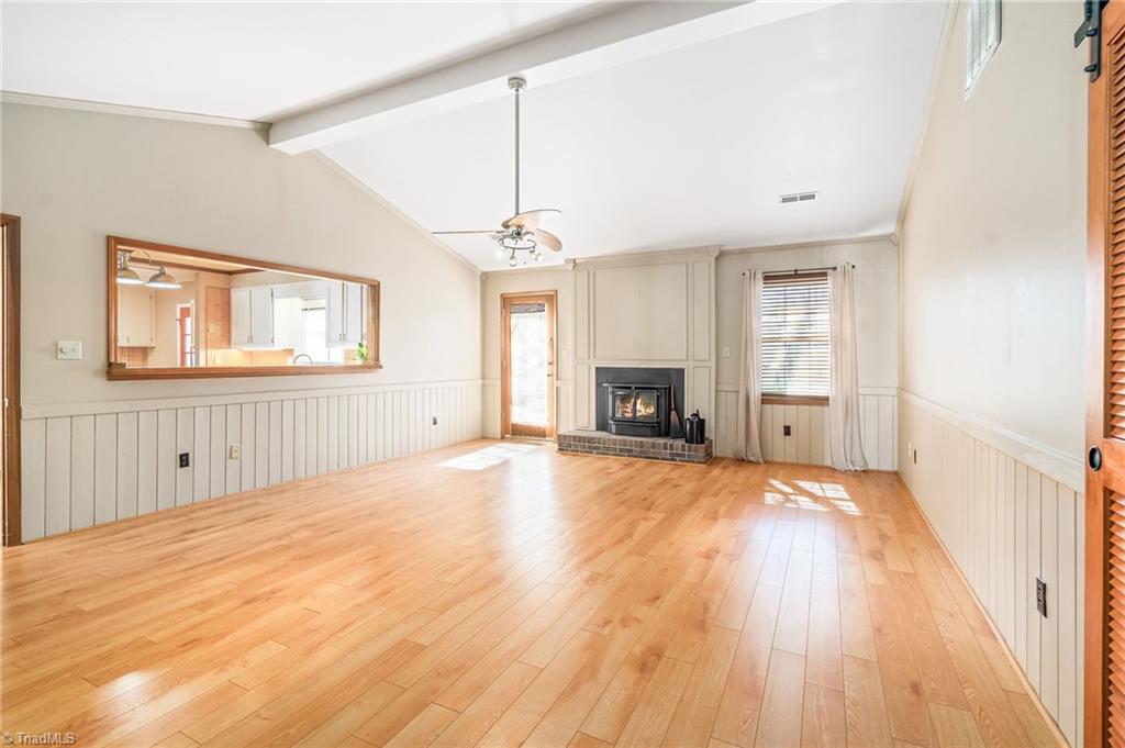 1760 Round Hill Circle