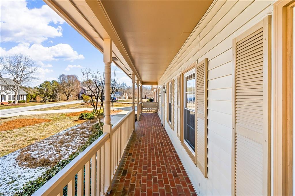 1760 Round Hill Circle