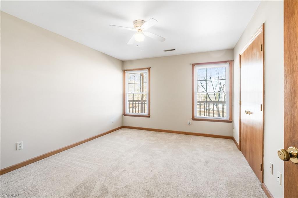 1760 Round Hill Circle