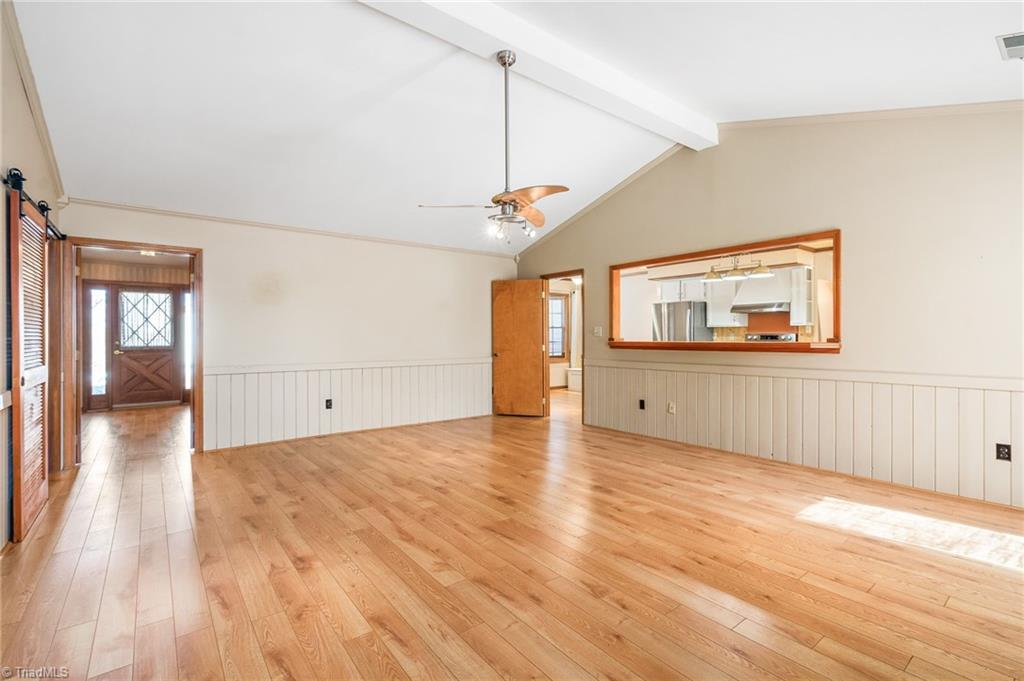 1760 Round Hill Circle