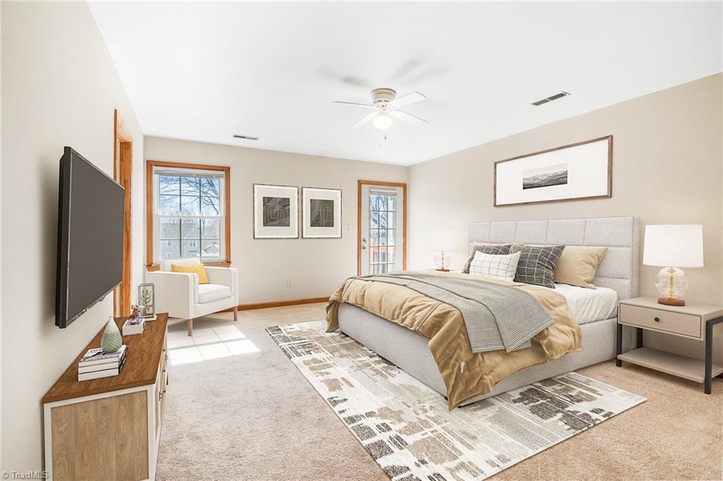 1760 Round Hill Circle