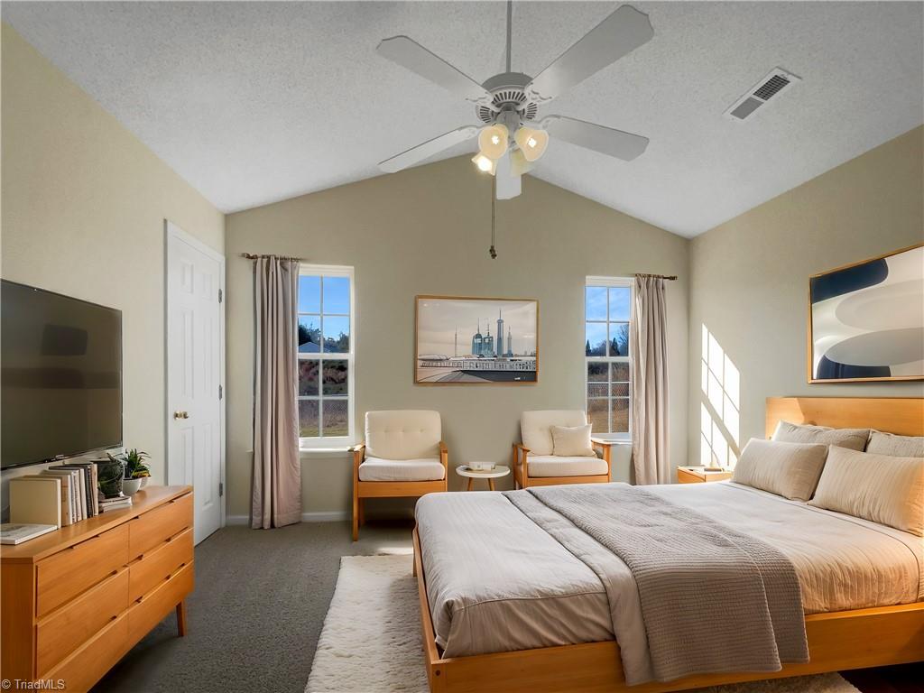 6014 White Chapel Way