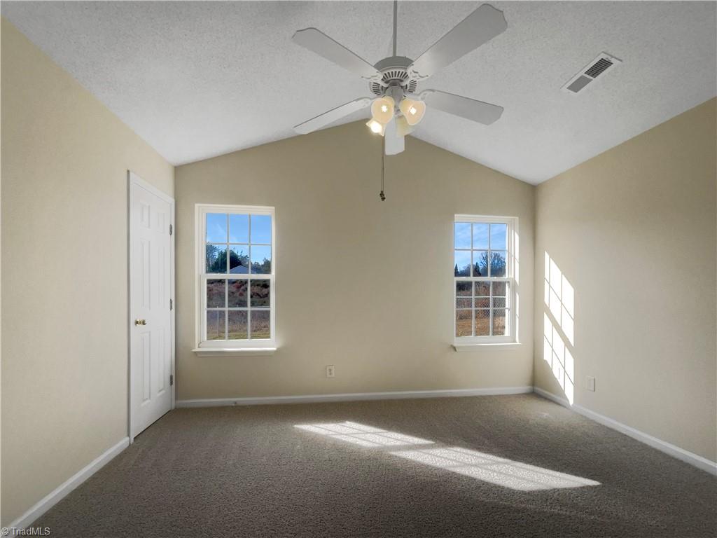 6014 White Chapel Way