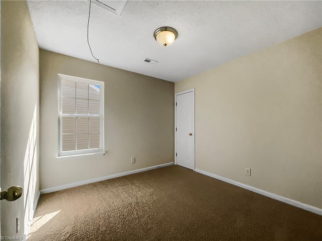 6014 White Chapel Way