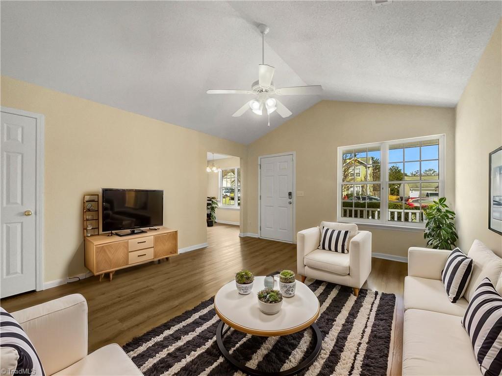 6014 White Chapel Way