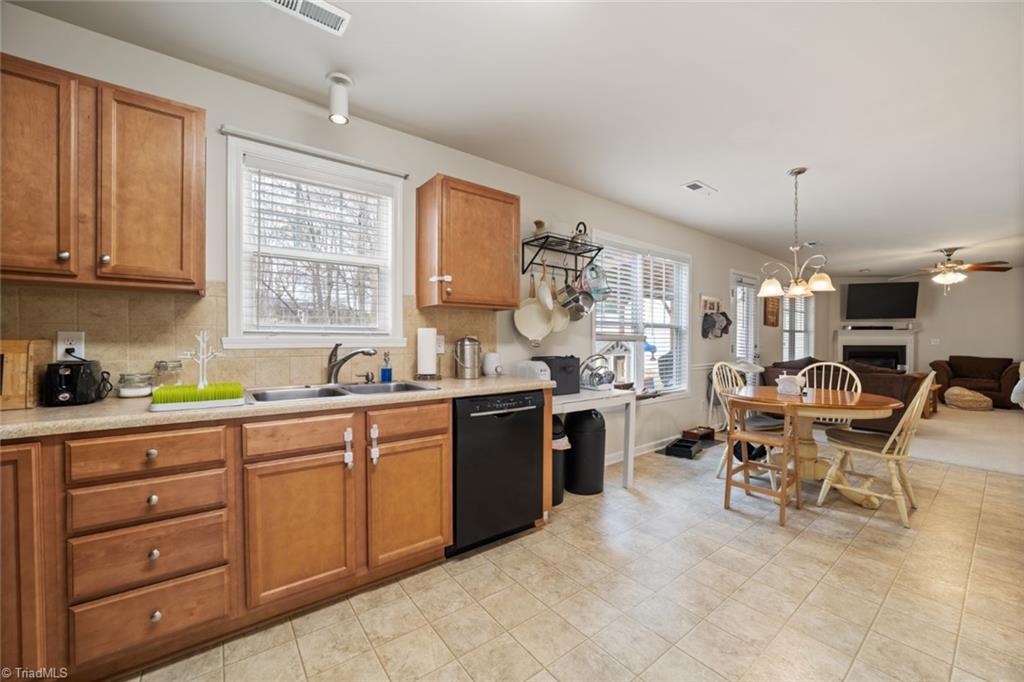 1738 Ridgestone Lane