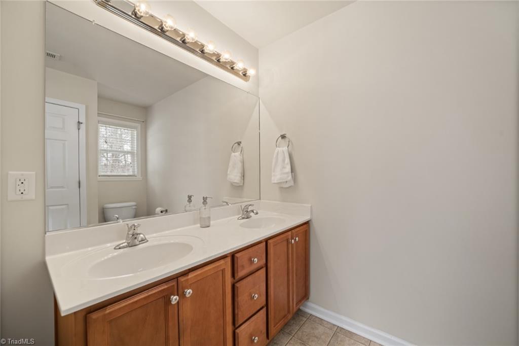 1738 Ridgestone Lane