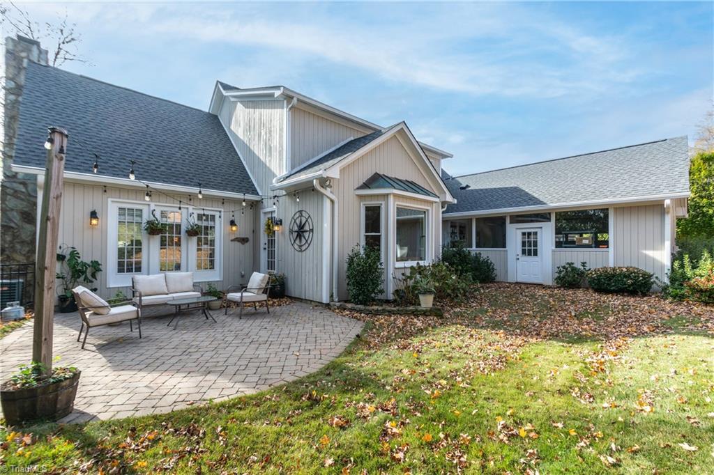 3304 Wedgewood Place