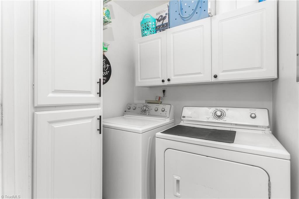 5934 W Friendly Avenue # M