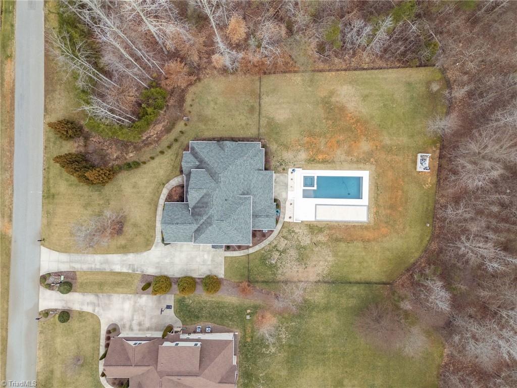 7507 Shadow Creek Drive