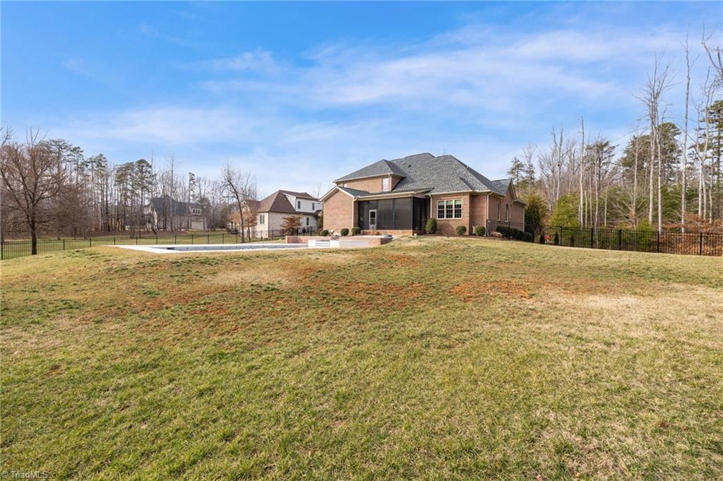 7507 Shadow Creek Drive