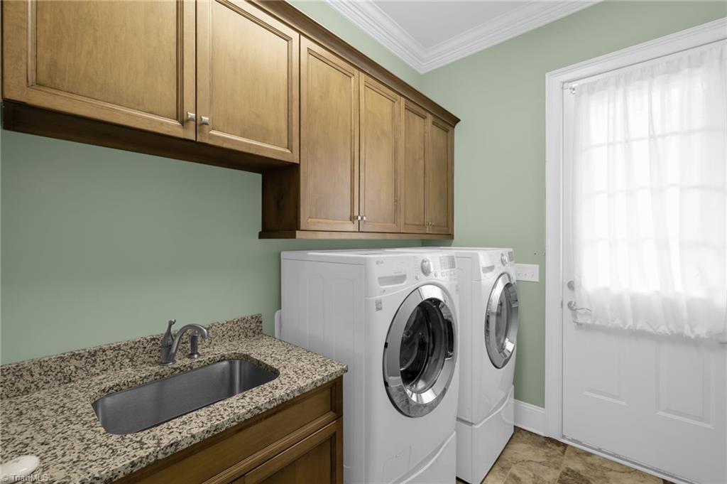 7507 Shadow Creek Drive