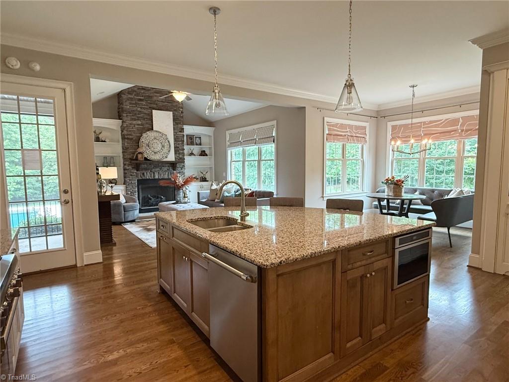 7507 Shadow Creek Drive