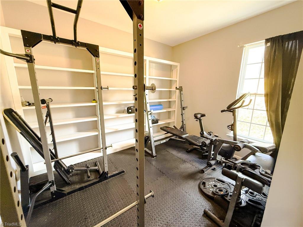 113 Oakmont Court