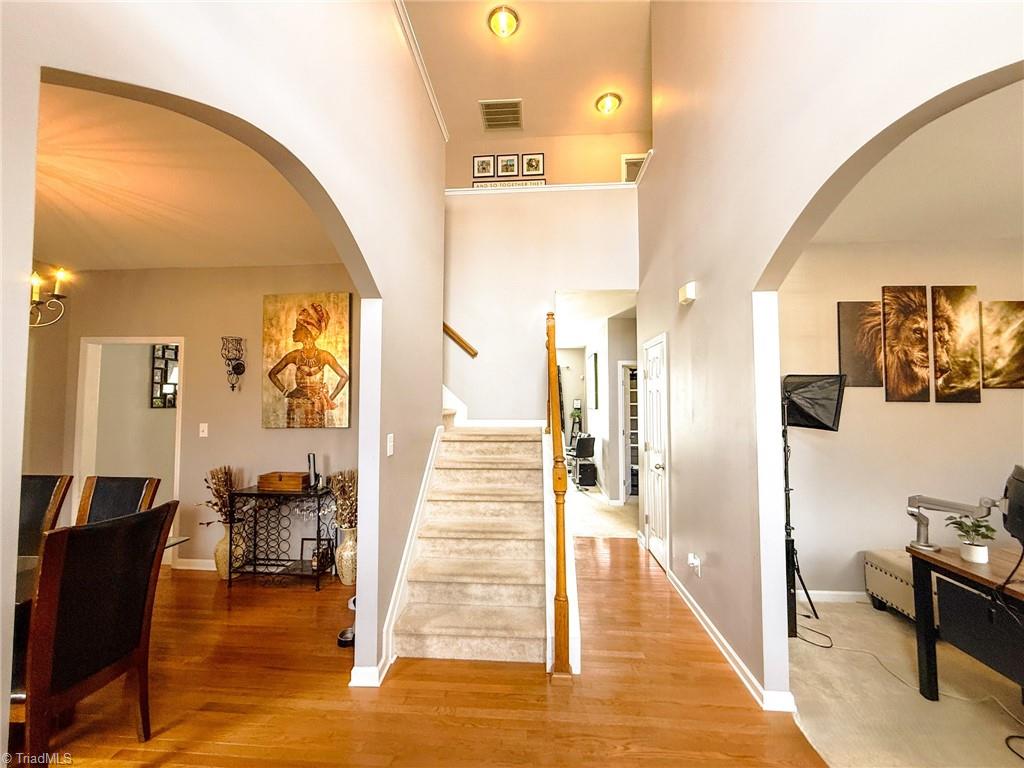 113 Oakmont Court