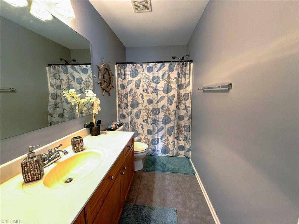 113 Oakmont Court