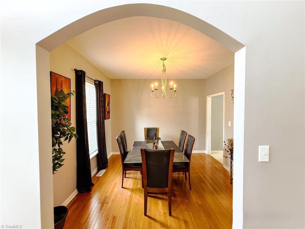 113 Oakmont Court