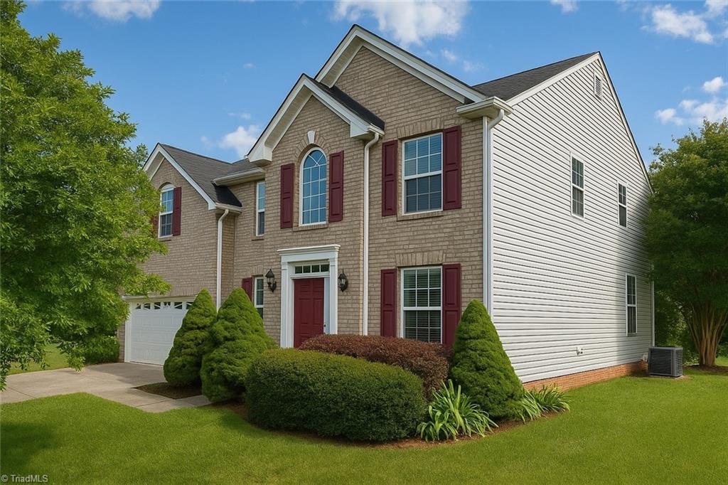 113 Oakmont Court